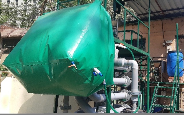 Balloon filled with biogas